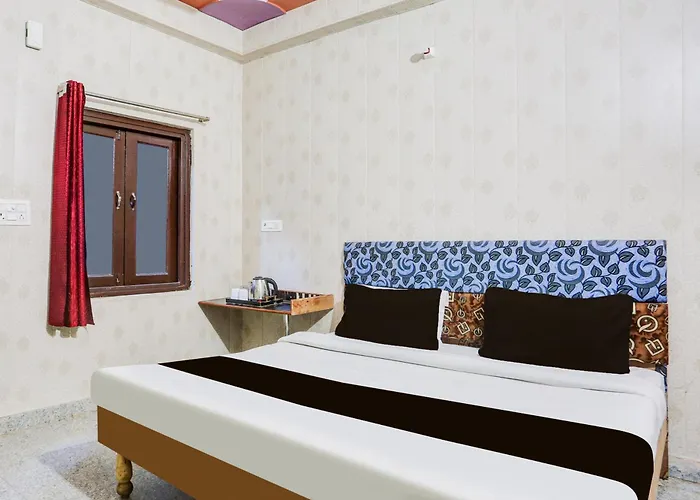 Hotel O Chahtikara Chowk Vrindavan Formerly Laddu Gopal Guest House