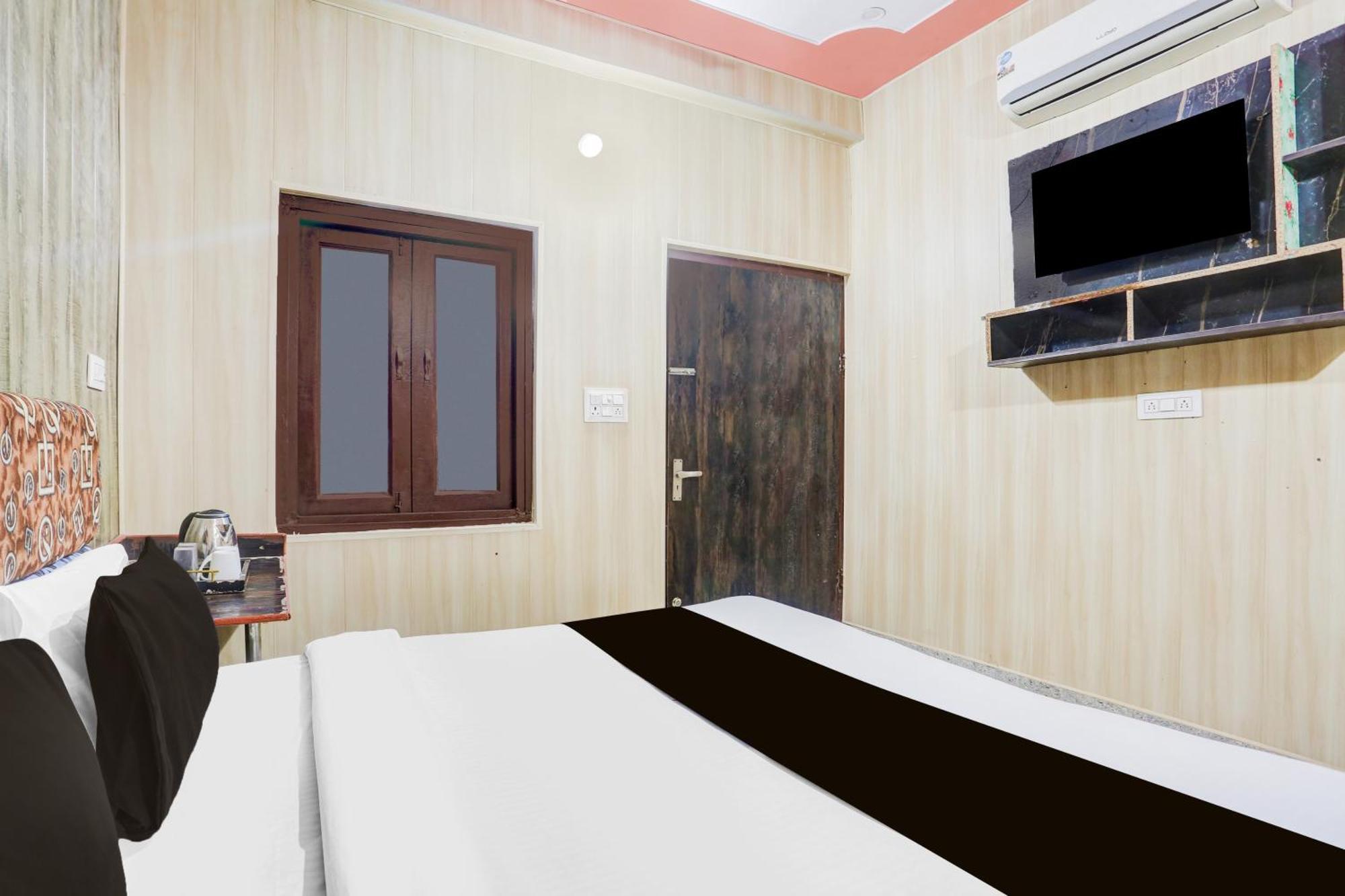 O Chahtikara Chowk Vrindavan Formerly Laddu Gopal Hotel