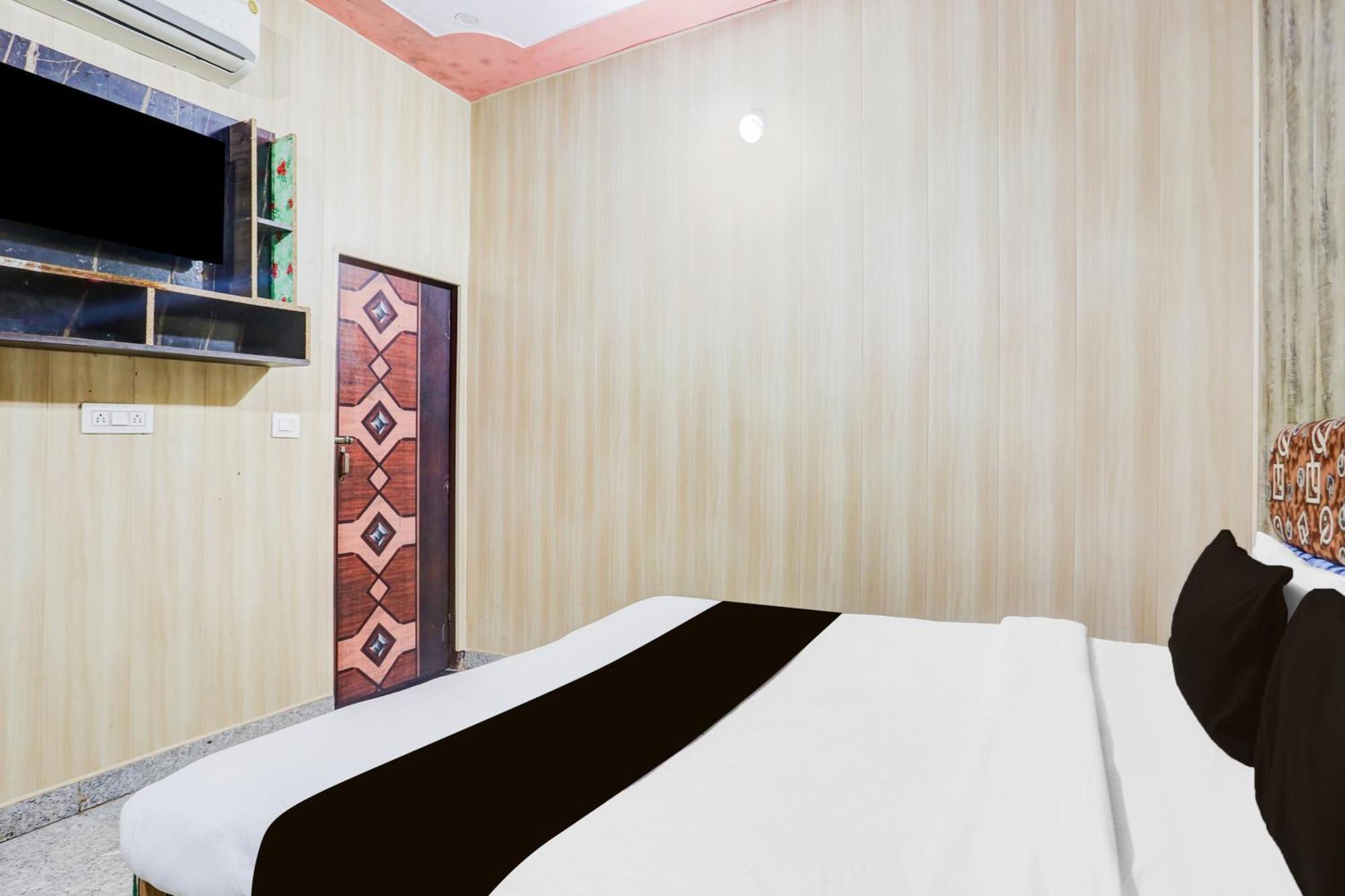 O Chahtikara Chowk Vrindavan Formerly Laddu Gopal Hotel